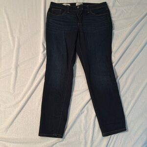 Universal thread mid rise skinny 10/30S